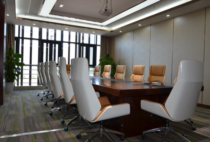 華中科技大學無錫研究院會議室裝飾設計