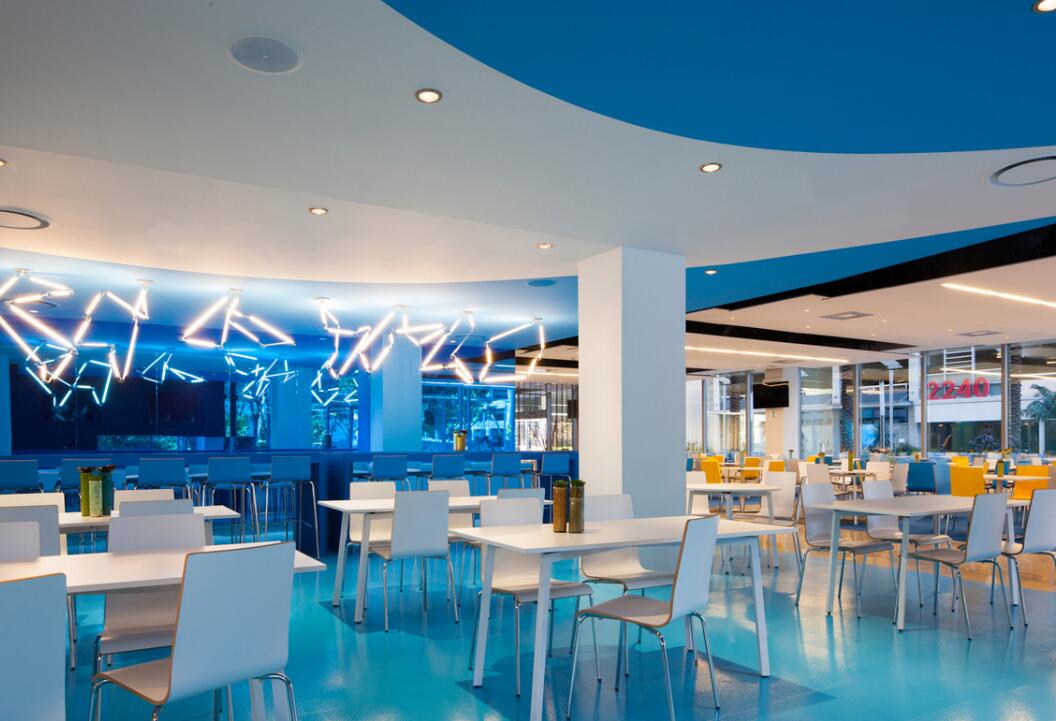 國(guó)家二級(jí)資質(zhì)辦公室裝修中心理念解析