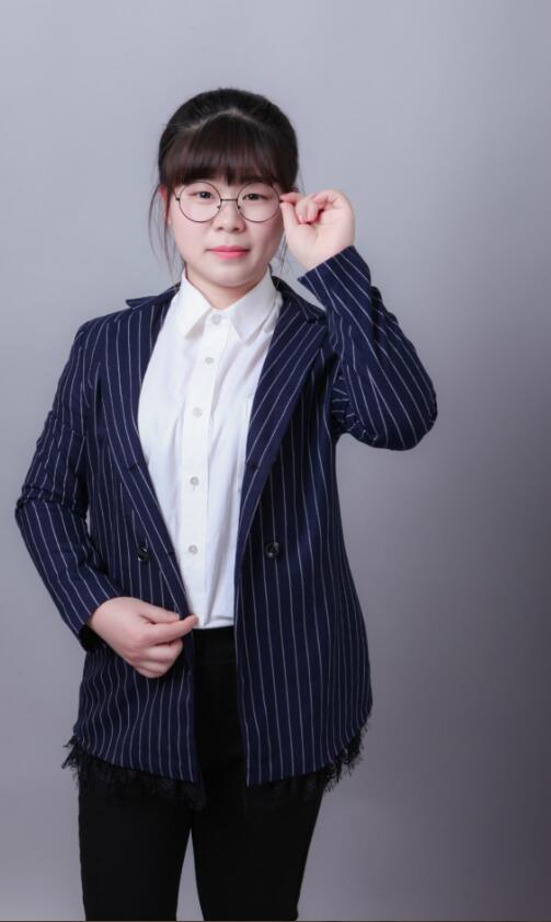 輝燁設(shè)計(jì)師：張夢