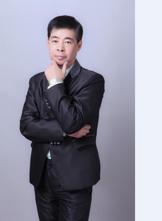 輝燁項目經(jīng)理：邱健民